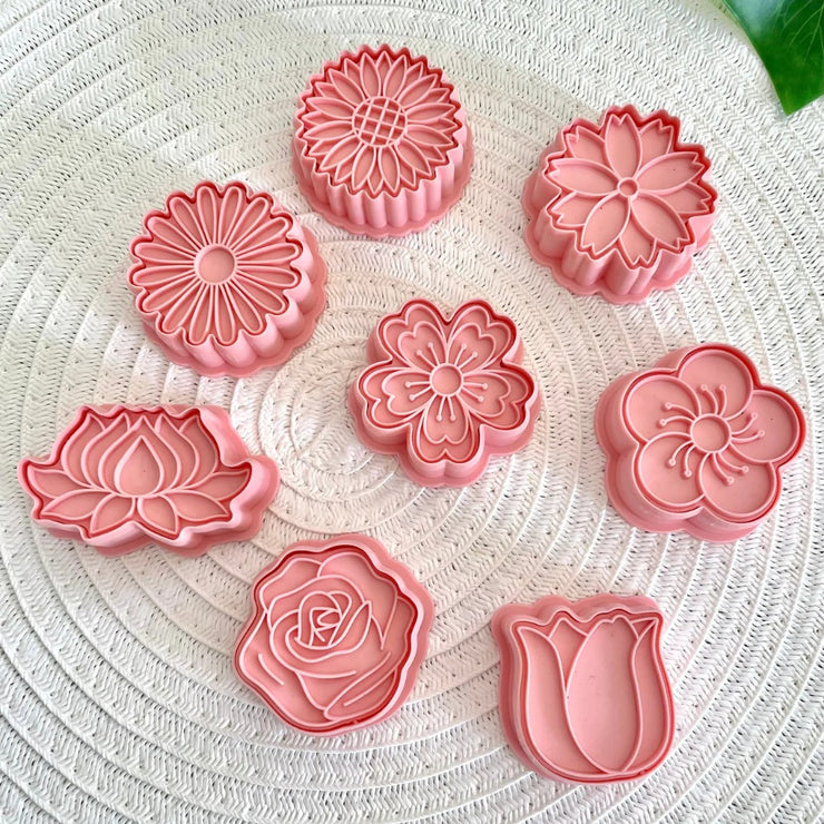 Wild Dough Stamper & Cutter - Flowers