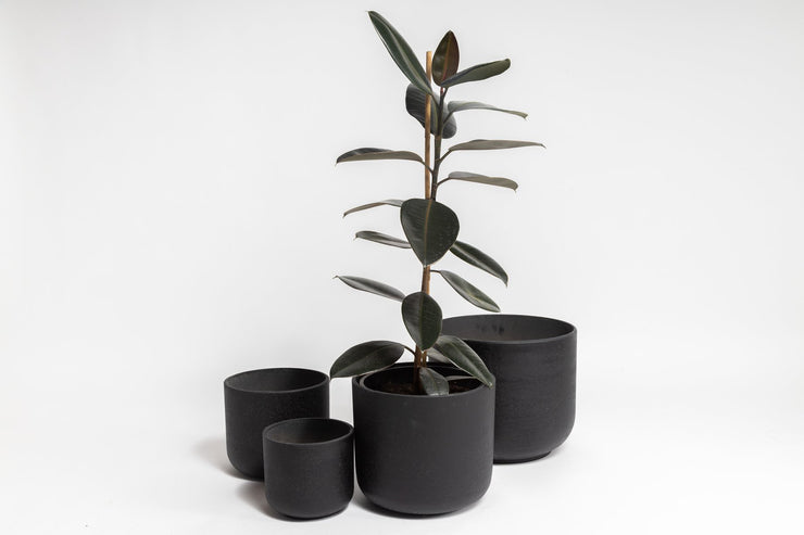 The Rustie Cement Pot - Black